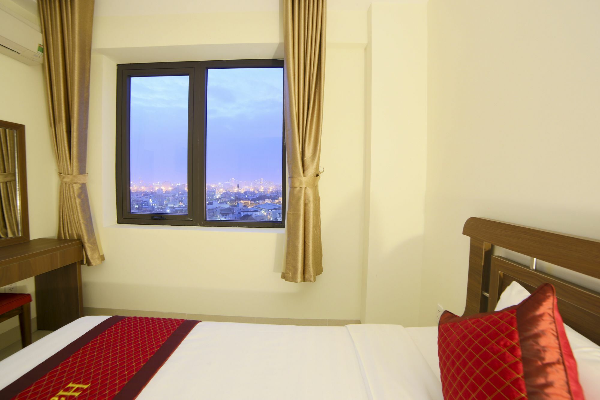 Ha Noi Hotel Дананг Екстер'єр фото